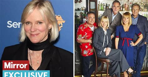 Hermione Norris open to Cold Feet reunion as women her age。